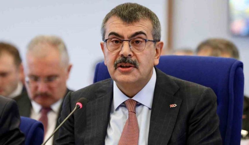 "Okuduğunu anlayabilen, analiz yapabilen, yorumlayabilen çocuklarımız olsun istiyoruz"