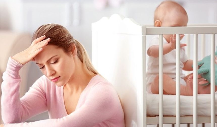 Yeni doğum yapan her 10 anneden 7'si lohusa depresyonu yaşıyor
