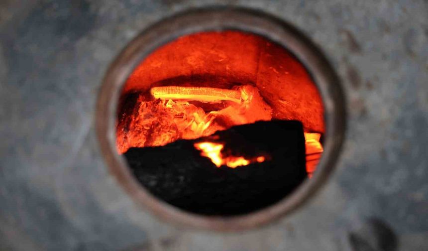 Soba satıcıları havaların iyice soğumasını bekliyor