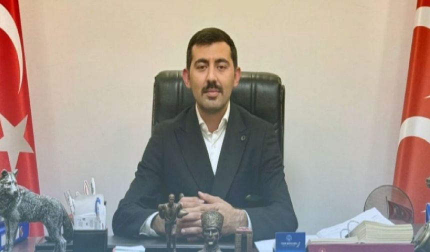 Çanakkale MHP'den bayrağımıza saldırıya tepki