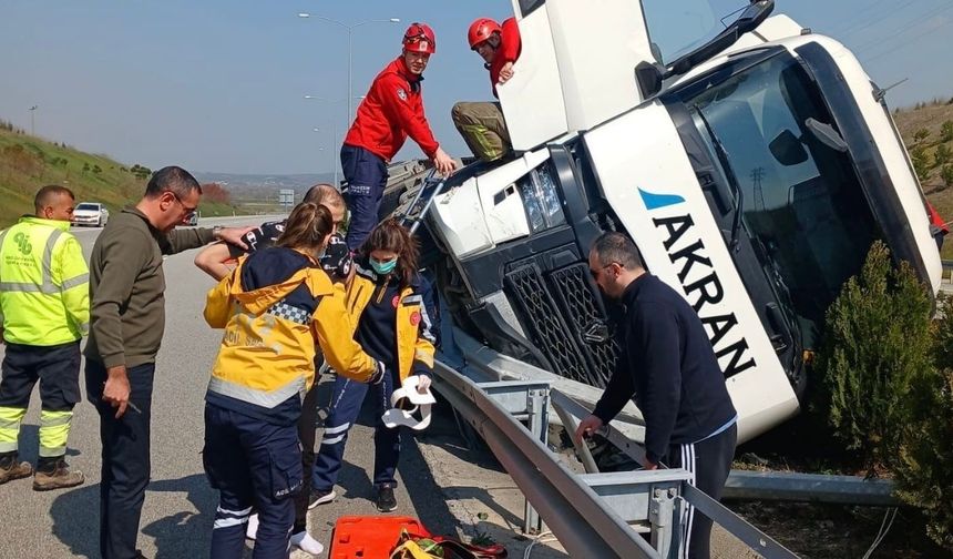 Tek taraflı kazada sürücü yaralandı