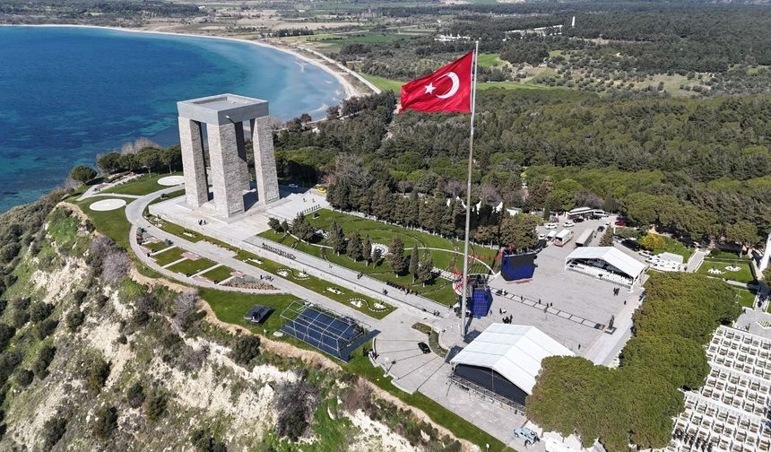 Şehitler Abidesi'nde 18 Mart tören hazırlıkları devam ediyor (Video)