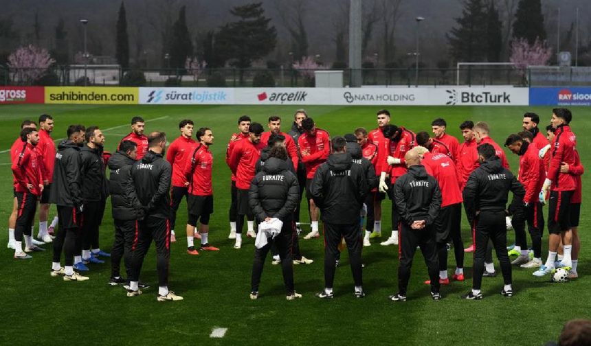 Milli Takım, Romanya maçı hazırlıklarını sürdürdü (Video)