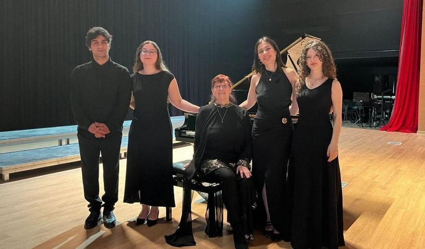 Çanakkale’de genç yetenekler sahne aldı