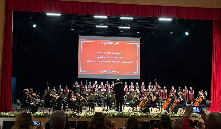 Çanakkale’de Çocuk ve Gençlik Orkestrası’ndan muhteşem konser
