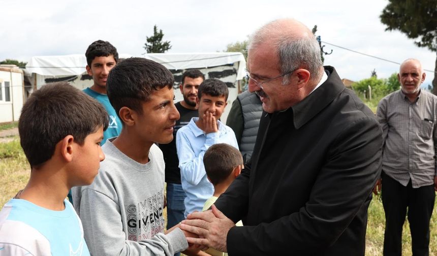 Çanakkale'de Çiftçiler Gününde mevsimlik tarım işçileri unutulmadı