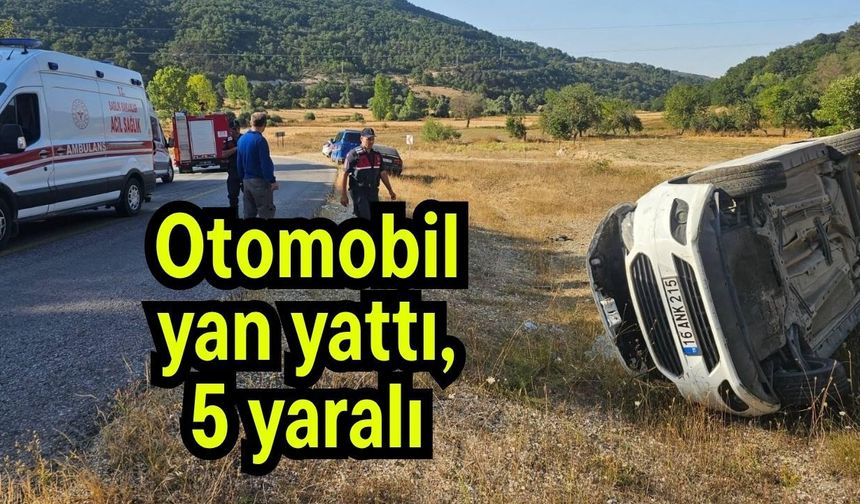 Otomobil yan yattı, 5 yaralı