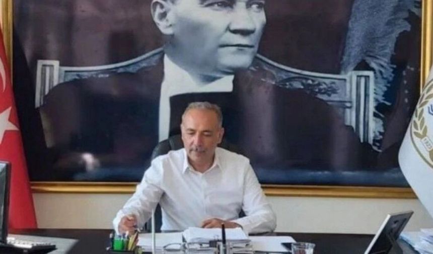 Eceabat Belediye Başkanı Zileli AK Parti’ye geçti