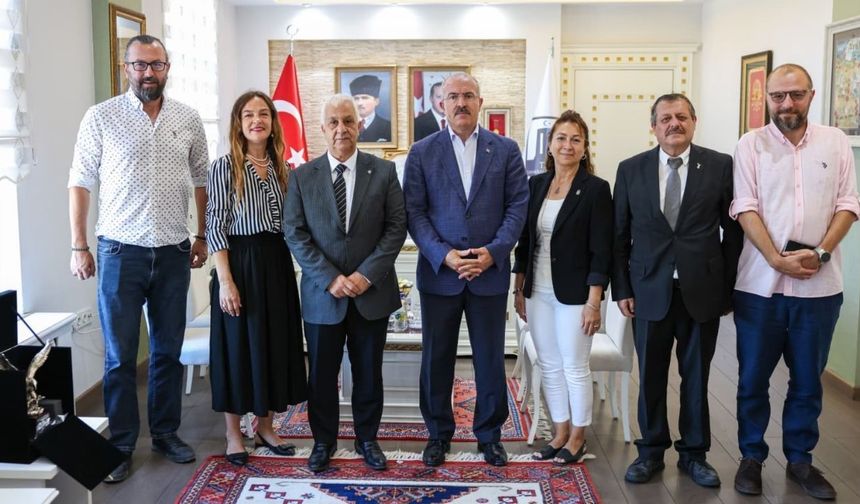 1903 Çanakkale Beşiktaşlılar Derneği’nden Vali Toraman’a ziyaret