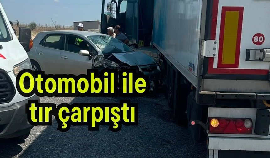 Otomobil ile tır çarpıştı (Video)