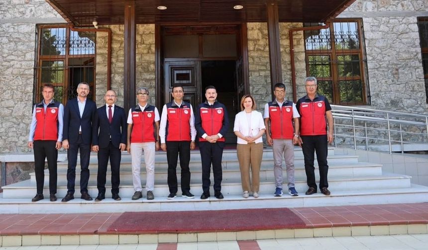 Çanakkale Tarım ve Orman Bakanlığı teşkilatından Kaymakam Acar’a ziyaret