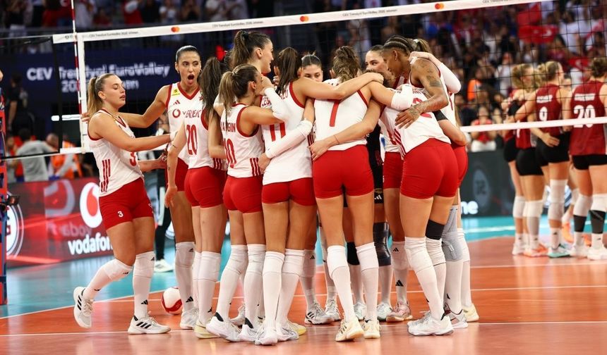 A Milli Kadın Voleybol Takımı final için Sırbistan karşısında