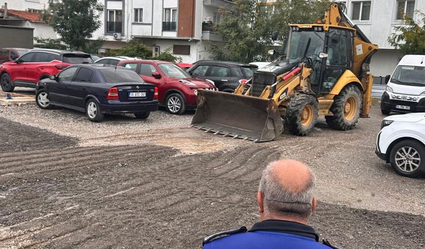 Çanakkale’de Cennet Otopark zemini düzeltildi
