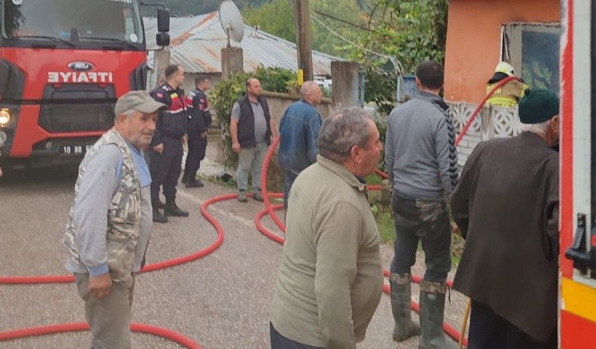 Yangın çıkan evde 1 kişi öldü