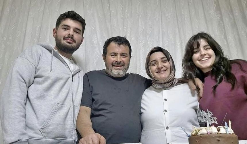 Enkaz altında hayatını kaybeden kardeşler gözyaşlarıyla uğurlanıyor (Video)